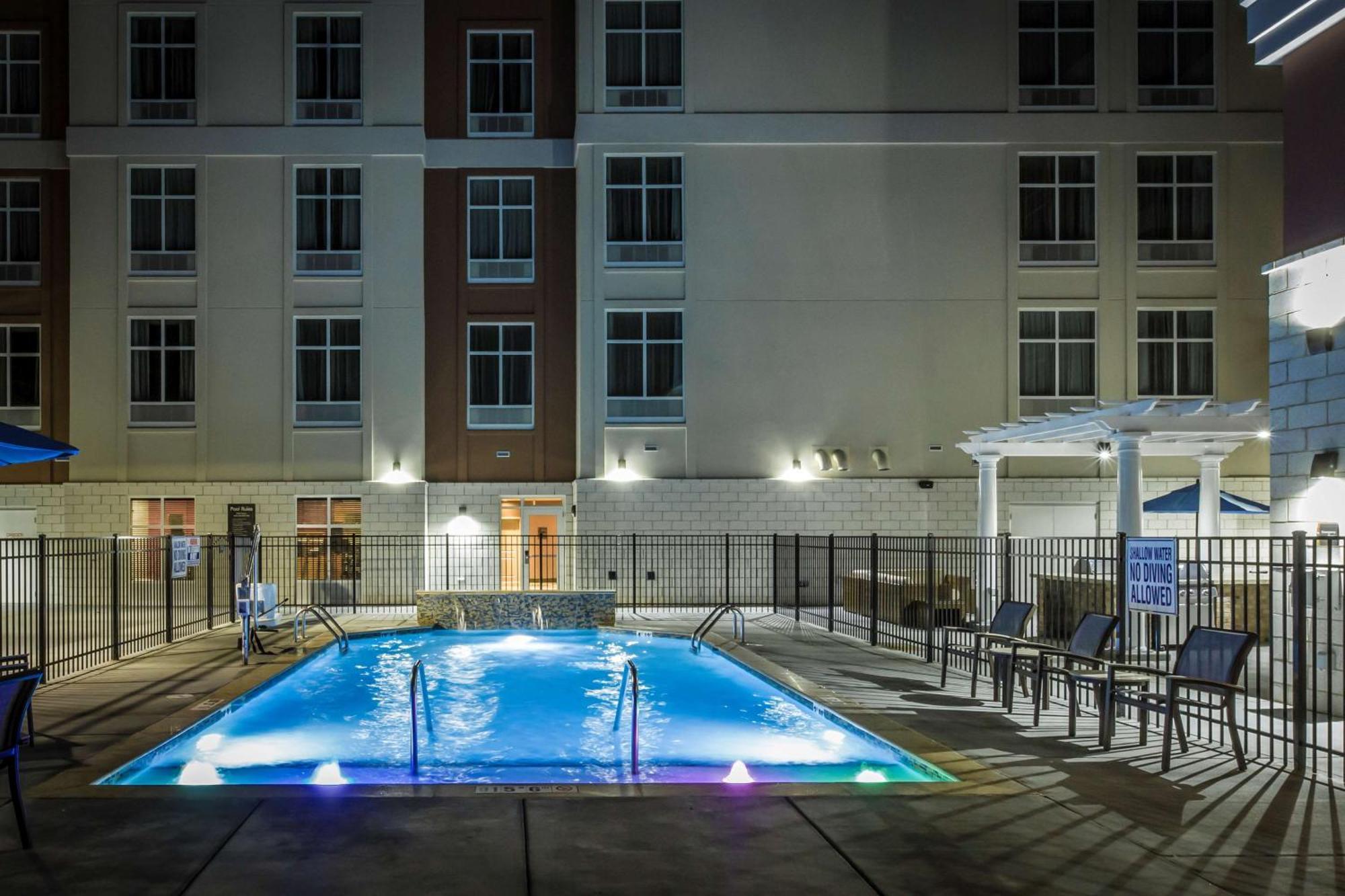 Homewood Suites By Hilton Charlotte Ballantyne, Nc Bagian luar foto